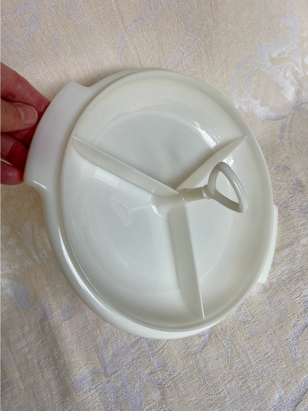 Tupperware Divided Serving Tray - Picture 6 of 8